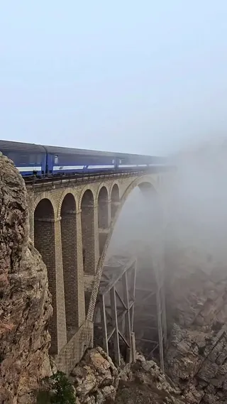 پل ورسک ؛ یکی از عجیب‌ترین پل‌های جهان و شاهکار مهندسی ۹۰ ساله / آنچه درباره‌اش نمی‌دانید