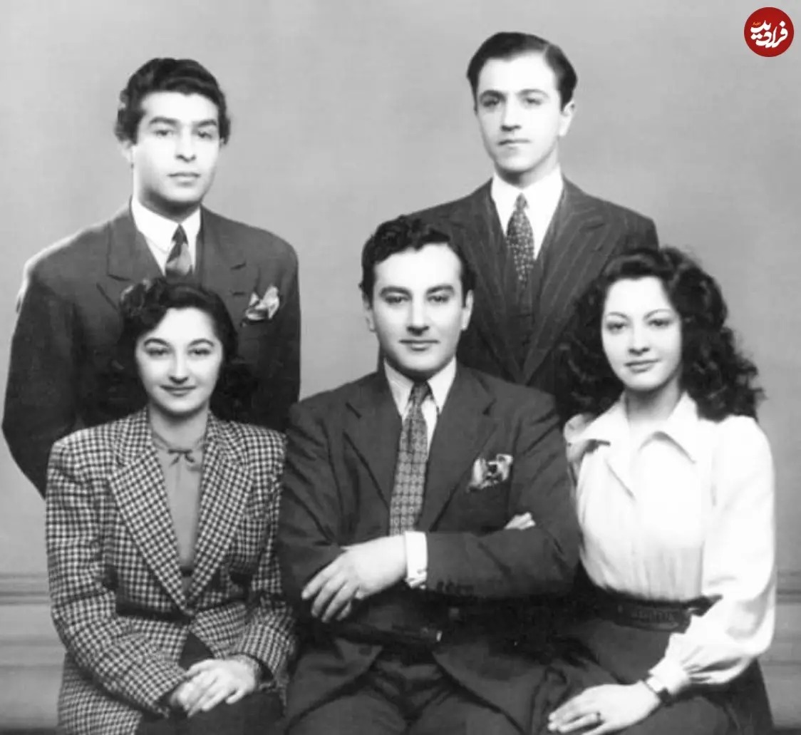 عکس یادگاری فرزندان آخرین ولیعهد قاجار و نوه های محمدعلی شاه
