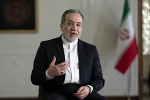 ناگفته‌های عراقچی از لحظه شهادت رهبر انقلاب: روز حادثه آنجا بودم