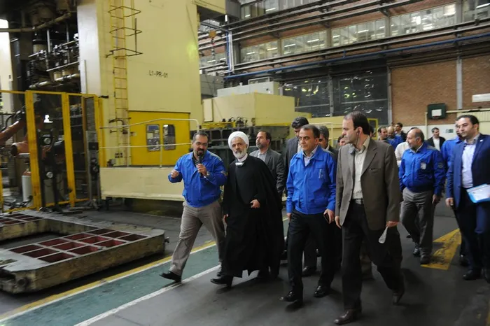 بازید معاون پارلمانی ریاست جمهوری از ایران خودرو