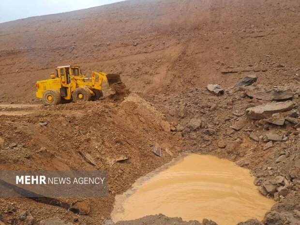 انسداد این آزادراه به دلیل حمله هوایی