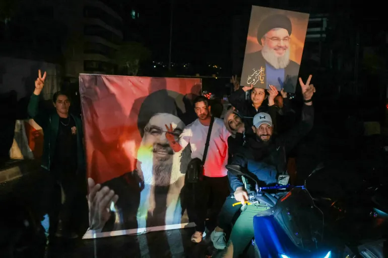 لبنان بعد از آتش بس با اسرائیل / خوشحالی و بازگشت به خانه / جشن و پایکوبی در ضاحیه بیروت لبنان بعد از آتش بس با اسرائیل / خوشحالی و بازگشت به خانه / جشن و پایکوبی در ضاحیه بیروت