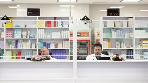 هشدار رئیس کمیسیون بهداشت مجلس درباره مشکلات دارو و معیشت مردم