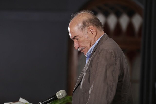 نظام الدین کیایی صدابردار که در ۱۴۰۴ از دنیا رفتند