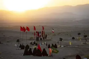 «عزاداری در صحرا» در دل کویر خوریان (عکس)
